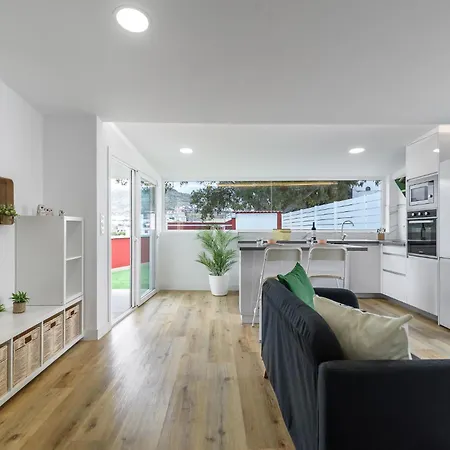 Home2book Bright Penthouse With Terrace & Views