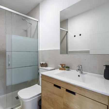 Home2book Bright Penthouse With Terrace & Views Apartamento *